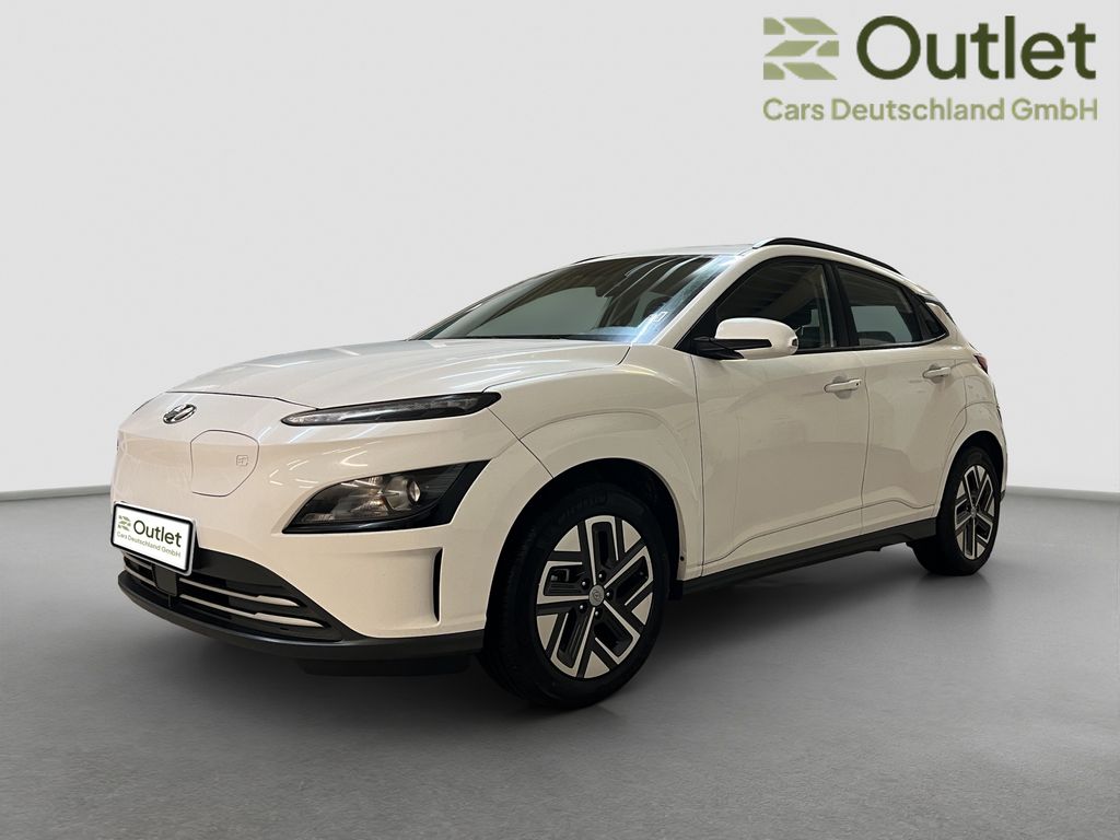 HYUNDAI Kona Hyundai
Kona Select / Select-Paket Elektro 2WD 100 kW / ACC / Kamera / Seatheater / SmartKey / heatedSteering / 17